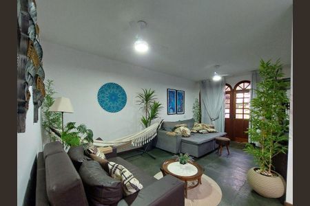 Casa à venda com 3 quartos, 140m² em Serra Grande, Niterói