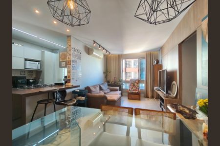 Apartamento à venda com 96m², 3 quartos e 1 vaga Apartamento à venda com 96m², 3 quartos e 1 vagaSala