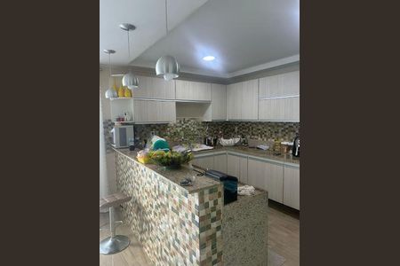 Casa à venda com 270m², 4 quartos e 2 vagas