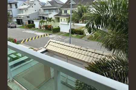Casa à venda com 270m², 4 quartos e 2 vagas