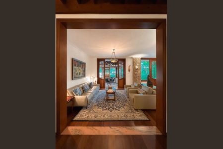 Casa à venda com 4 quartos, 705m² em Alphaville, Santana de Parnaíba