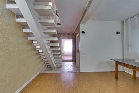 Casa à venda com 189m², 5 quartos e 2 vagas