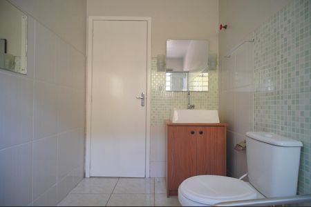 Casa à venda com 140m², 3 quartos e 2 vagasBanheiro 1