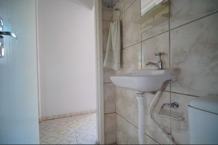 Casa à venda com 140m², 3 quartos e 2 vagasBanheiro 2