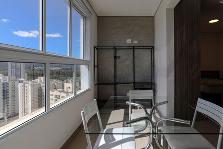 Apartamento para alugar com 117m², 1 quarto e 1 vaga Apartamento para alugar com 117m², 1 quarto e 1 vagaSacada