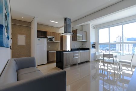 Sala de apartamento para alugar com 1 quarto, 117m² em Vila Mogilar, Mogi das Cruzes