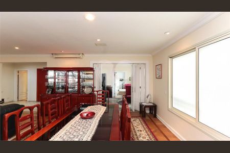 Apartamento à venda com 230m², 4 quartos e 4 vagas