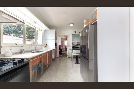 Apartamento à venda com 230m², 4 quartos e 4 vagas