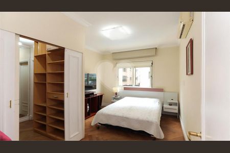 Apartamento à venda com 230m², 4 quartos e 4 vagas