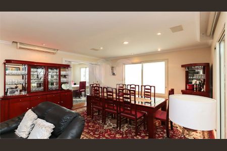 Apartamento à venda com 230m², 4 quartos e 4 vagas