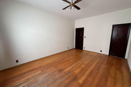 Apartamento à venda com 78m², 2 quartos e 1 vaga Apartamento à venda com 78m², 2 quartos e 1 vagaSala