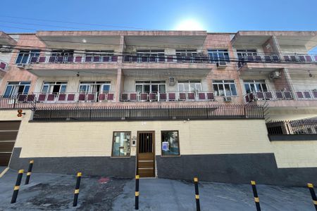 Apartamento à venda com 78m², 2 quartos e 1 vaga Apartamento à venda com 78m², 2 quartos e 1 vagaFachada