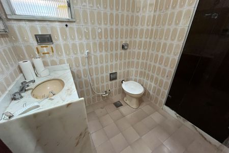 Apartamento à venda com 78m², 2 quartos e 1 vaga Apartamento à venda com 78m², 2 quartos e 1 vagaBanheiro