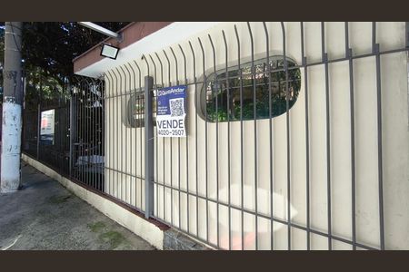 Apartamento à venda com 67m², 2 quartos e 1 vagaFachada + Plaquinha