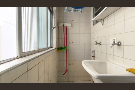Apartamento à venda com 67m², 2 quartos e 1 vagaÁrea de Serviço