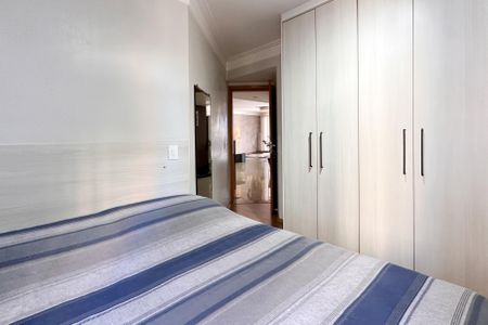 Apartamento à venda com 122m², 3 quartos e 2 vagasQuarto 2