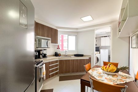 Apartamento à venda com 122m², 3 quartos e 2 vagasCozinha