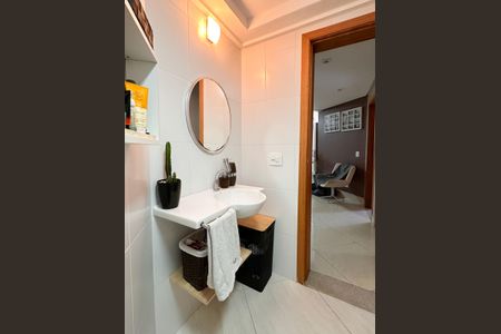 Apartamento à venda com 122m², 3 quartos e 2 vagasBanheiro Social