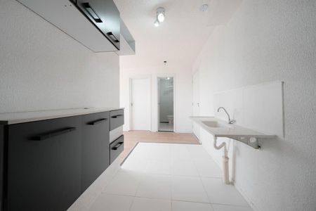 Sala/Cozinha de apartamento à venda com 2 quartos, 33m² em Vila Silvia, São Paulo