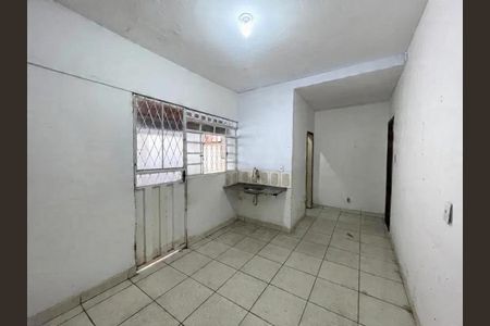 Casa para alugar com 3 quartos, 80m² em Vila Cristina, Contagem