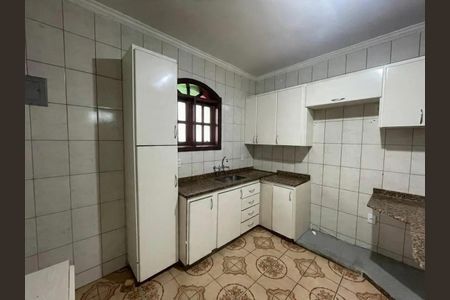 Casa para alugar com 100m², 4 quartos e 3 vagas
