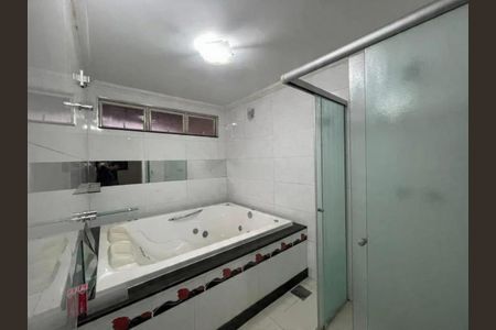 Casa para alugar com 100m², 4 quartos e 3 vagas