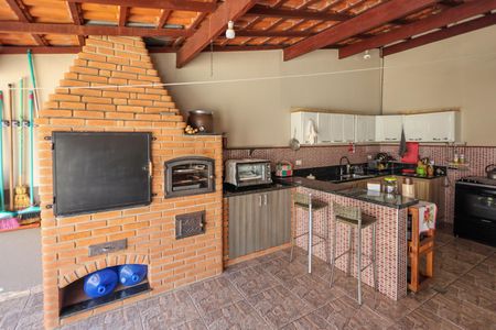 Casa para alugar com 217m², 3 quartos e 2 vagas