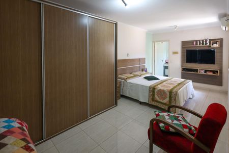 Casa para alugar com 217m², 3 quartos e 2 vagas