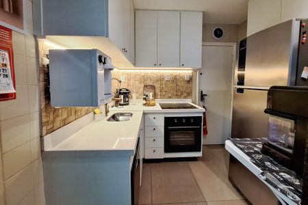 Apartamento à venda com 78m², 2 quartos e sem vaga Apartamento à venda com 78m², 2 quartos e sem vagaCozinha