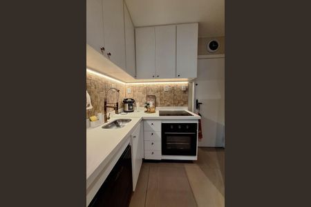 Apartamento à venda com 78m², 2 quartos e sem vaga Apartamento à venda com 78m², 2 quartos e sem vagaCozinha