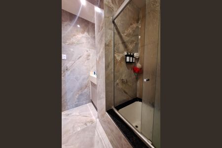 Apartamento à venda com 78m², 2 quartos e sem vaga Apartamento à venda com 78m², 2 quartos e sem vagaBanheiro Social