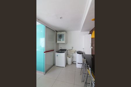 Casa à venda com 180m², 3 quartos e 2 vagasÁrea de Serviço