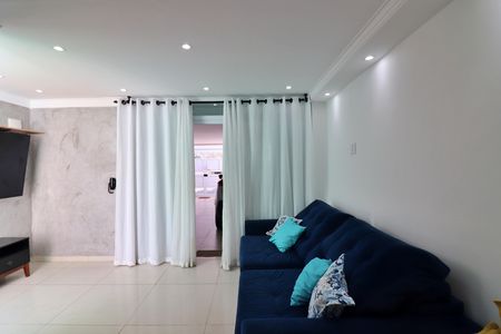 Casa à venda com 180m², 3 quartos e 2 vagasSala 