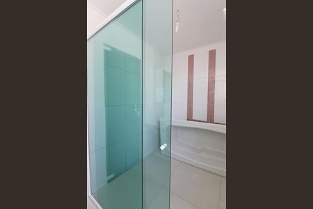 Casa à venda com 180m², 3 quartos e 2 vagasQuarto 1 - Suíte Banheiro 