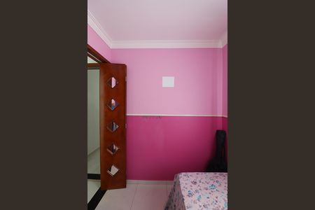 Casa à venda com 180m², 3 quartos e 2 vagasQuarto 2 