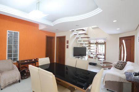 Sala 1 de casa à venda com 2 quartos, 200m² em São José, Canoas