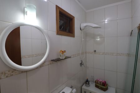 Casa à venda com 200m², 2 quartos e 2 vagasBanheiro