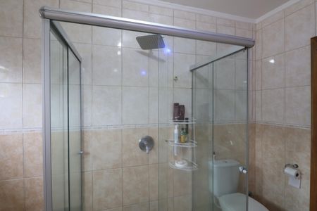 Casa à venda com 200m², 2 quartos e 2 vagasBanheiro da Suíte 1