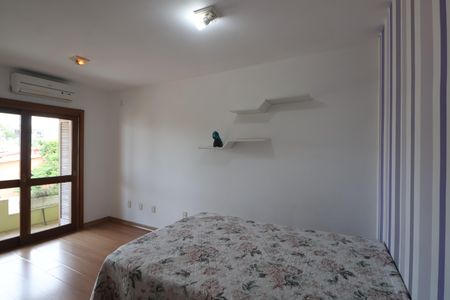 Casa à venda com 200m², 2 quartos e 2 vagasSuíte 2