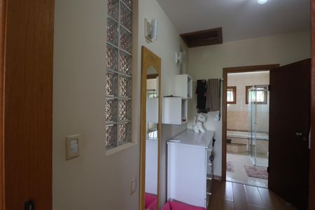 Casa à venda com 200m², 2 quartos e 2 vagasCloset Suite 1