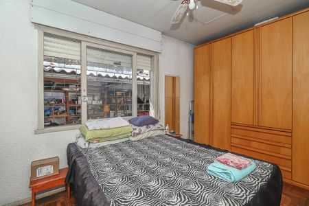 Casa à venda com 303m², 5 quartos e 2 vagasQuarto / Casa principal