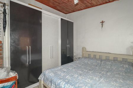 Casa à venda com 303m², 5 quartos e 2 vagasQuarto 4 / Casa fundos