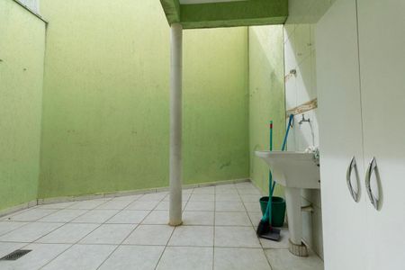 Casa à venda com 110m², 3 quartos e 2 vagasÁrea de Serviço