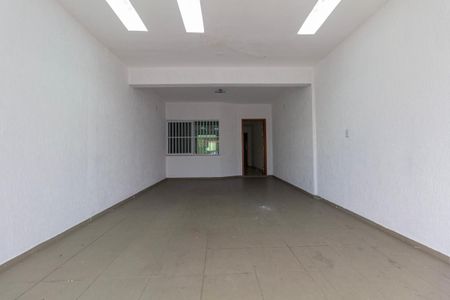 Casa à venda com 110m², 3 quartos e 2 vagasGaragem