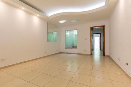 Casa à venda com 110m², 3 quartos e 2 vagasSala
