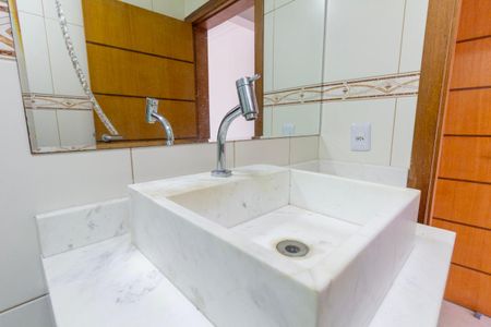 Casa à venda com 110m², 3 quartos e 2 vagasBanheiro 2