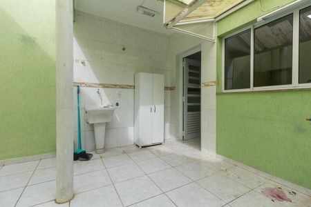 Casa à venda com 110m², 3 quartos e 2 vagasÁrea de Serviço