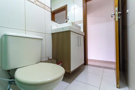 Casa à venda com 110m², 3 quartos e 2 vagasBanheiro 1
