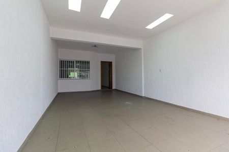 Casa à venda com 110m², 3 quartos e 2 vagasGaragem