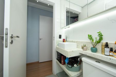 Apartamento à venda com 51m², 2 quartos e 1 vaga Apartamento à venda com 51m², 2 quartos e 1 vagaBANHEIRO1